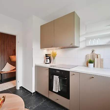 City-apartment Fuer Gruppen Modern & Geraeumig * ヴッパータール