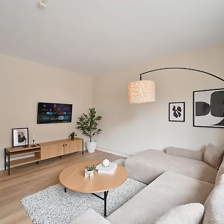 アパート City-apartment Fuer Gruppen Modern & Geraeumig *
