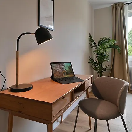 City-apartment Fuer Gruppen Modern & Geraeumig * 伍珀塔尔