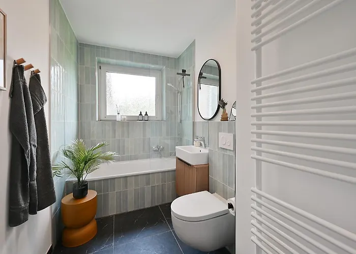 City-apartment Fuer Gruppen Modern & Geraeumig Διαμέρισμα